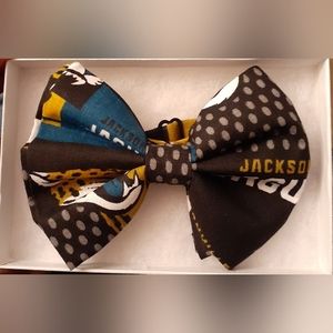 Jacksonville Jaguars Bow Tie